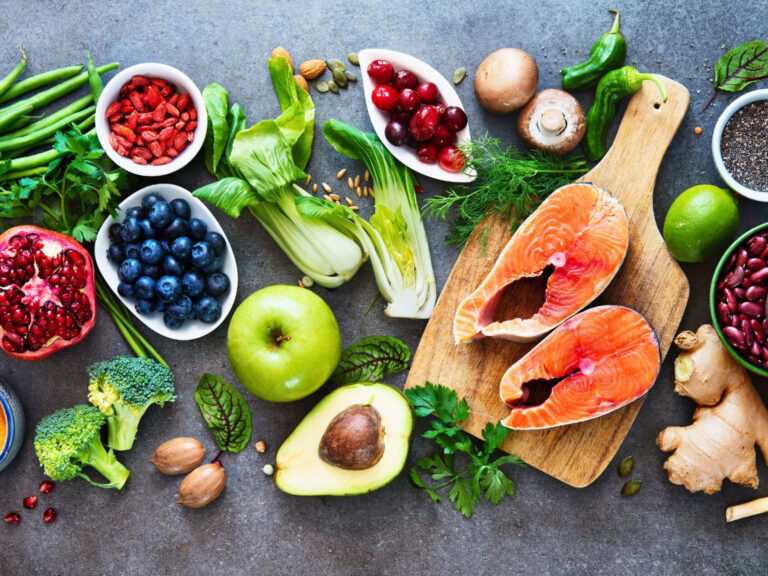 Best Foods to Strengthen Your Heart Naturally