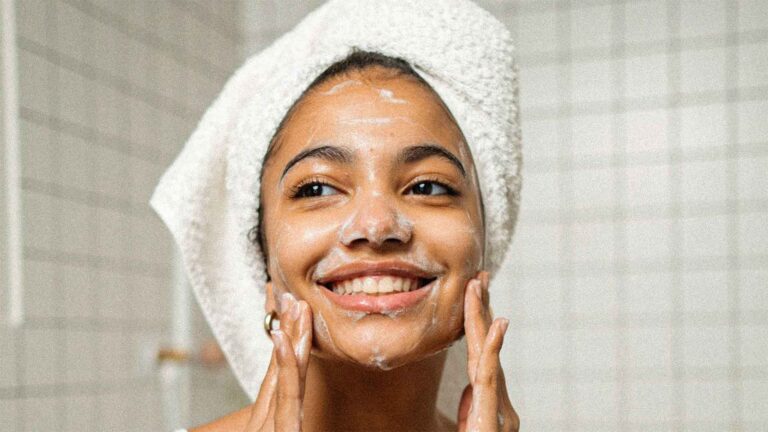 Skin Health: The Complete Guide to Caring for Your Skin
