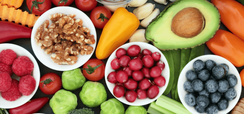 8 Foods That Support Urinary Tract Health: Natural Nutrition for a Healthy Bladder